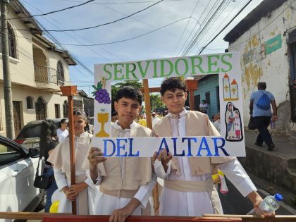 Vl encuentro diocesano de monaguillos en Santiago de María Usulután